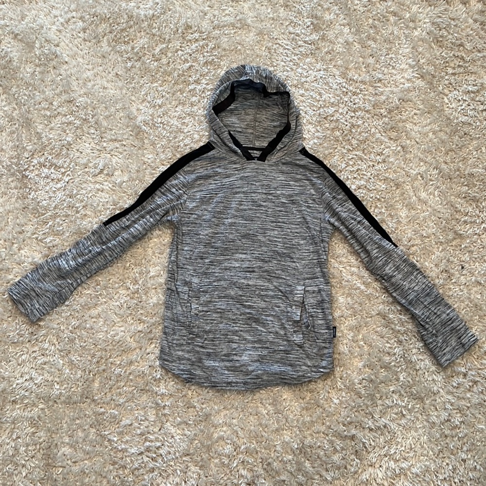 Who is longsleeve, thin hoodie, shirt